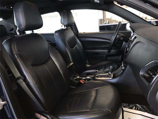 2012 Chrysler 200 Touring 4dr Sedan